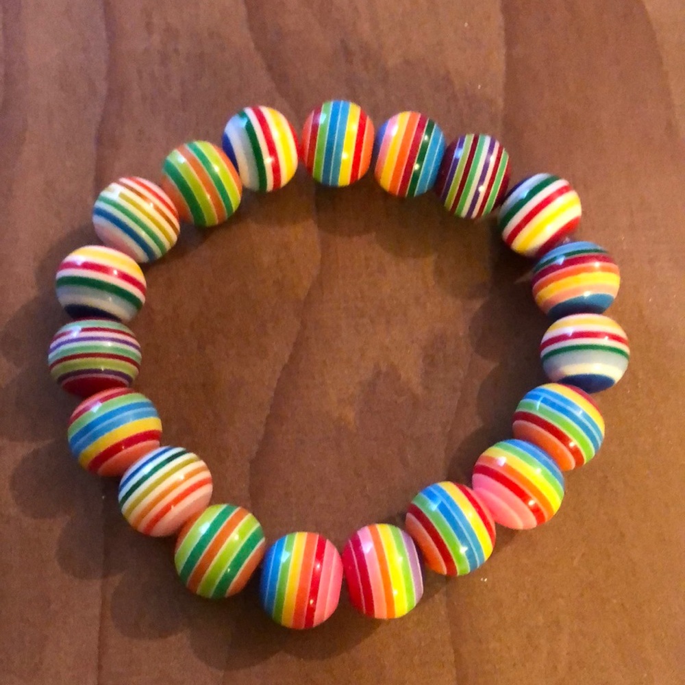 Handmade Bead Bracelet!!!  Multiple colors great for summer!!